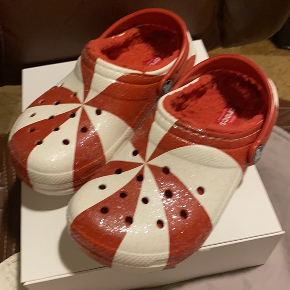 Crocs - Picture 14 of 16